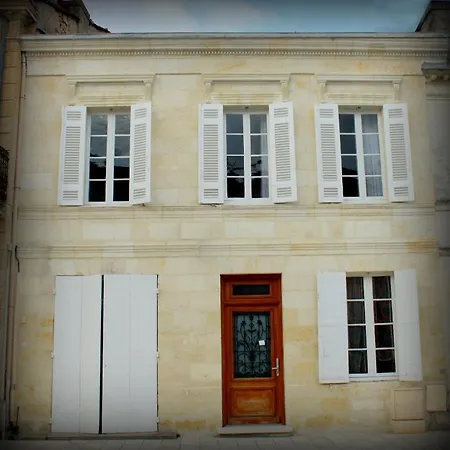 Le Medoc De Maxou Bed & Breakfast 3*