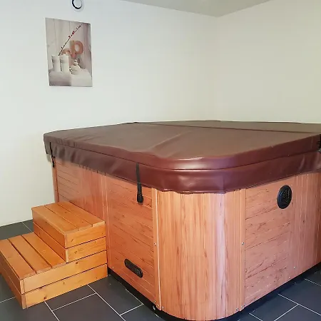 Le Medoc De Maxou Bed and Breakfast