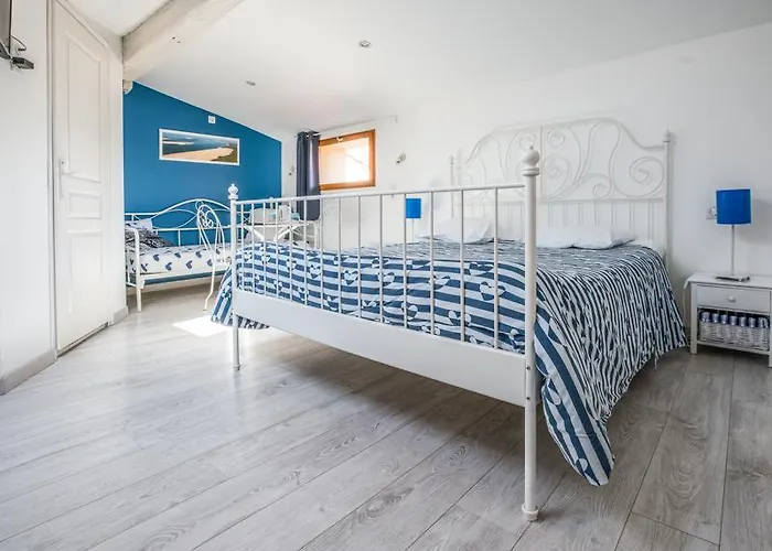 Le Médoc De Maxou Bed and breakfast 3*